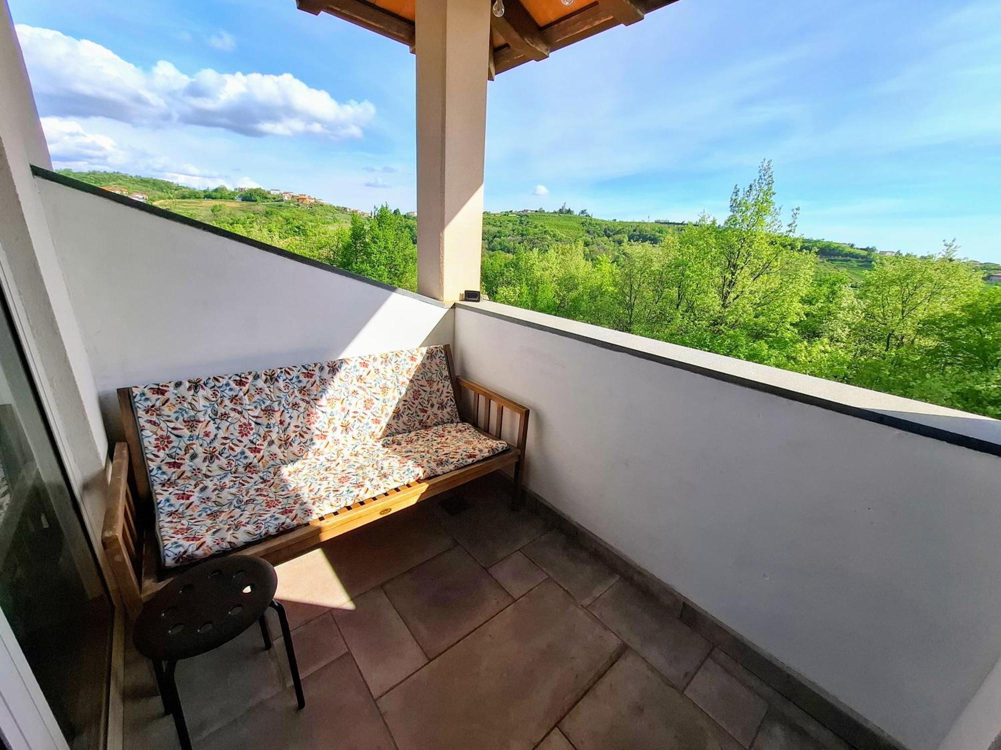 Apartma Lavanda Kojsko Exteriör bild